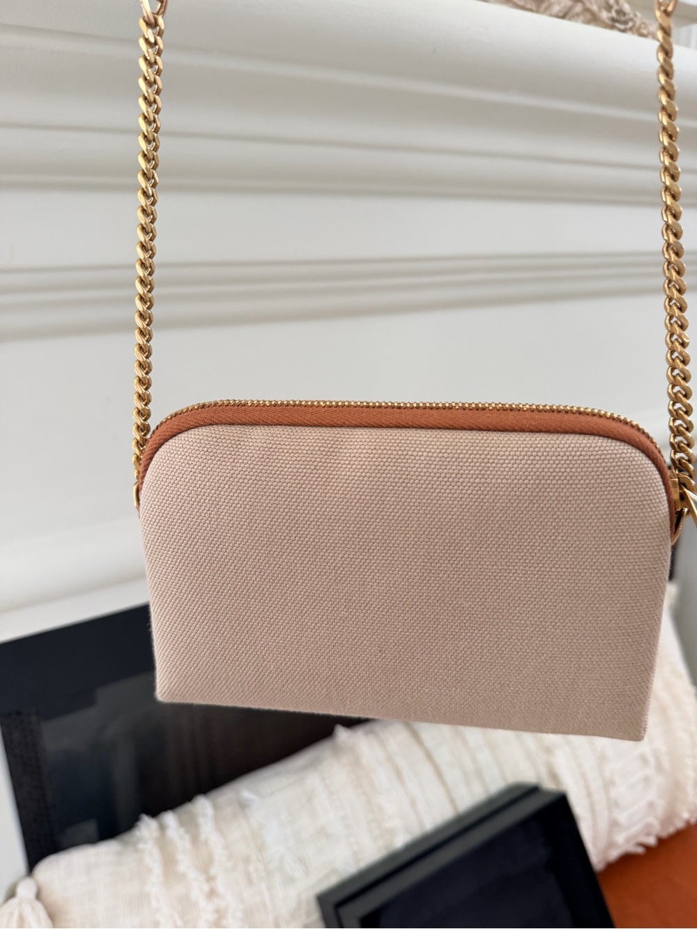 Saint Laurent Beige Canvas Crossbody with Gold Chain and Tan Trim - Picture 3 of 10